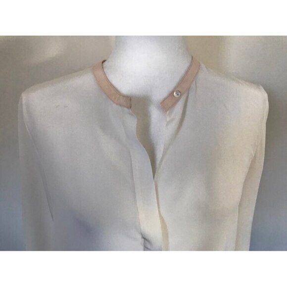 VINCE 100% Silk Long Sleeve Colorblock Blouse Top Size 6 Ivory Peach Split Neck - Picture 3 of 10